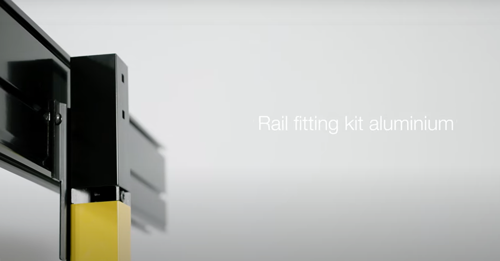 Installaion d'une Kit de montage de rails pour portes coulissantes, aluminium avec Axelent