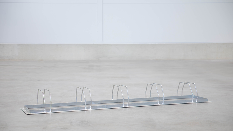 simple bike stand for 5 bikes