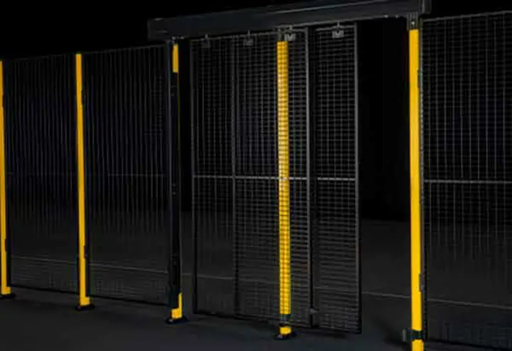 Une porte coulissante flexible et modulaire qui assure la sécurité. Une porte coulissante flexible et modulaire qui assure la sécurité.