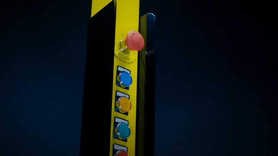 Poteaux préparés pour les boutons poussoirs