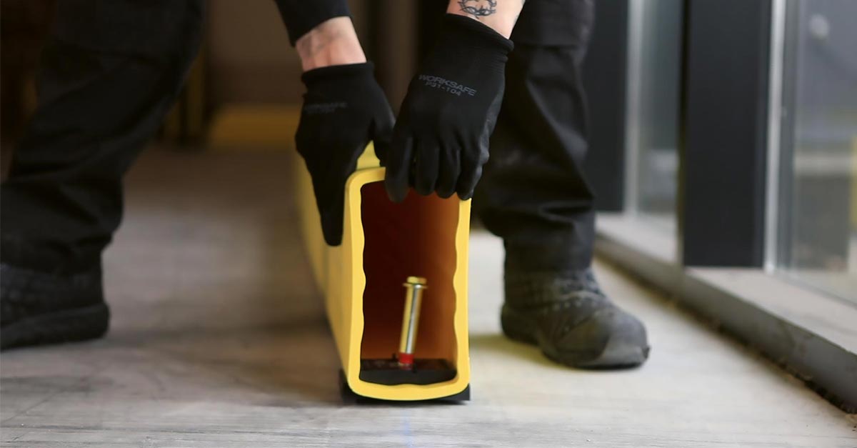 Bastaing haut avec bastaing au sol  